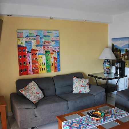 Beachfront View Condo Beside La Isla Mall 푸에르토 발라타 외부 사진