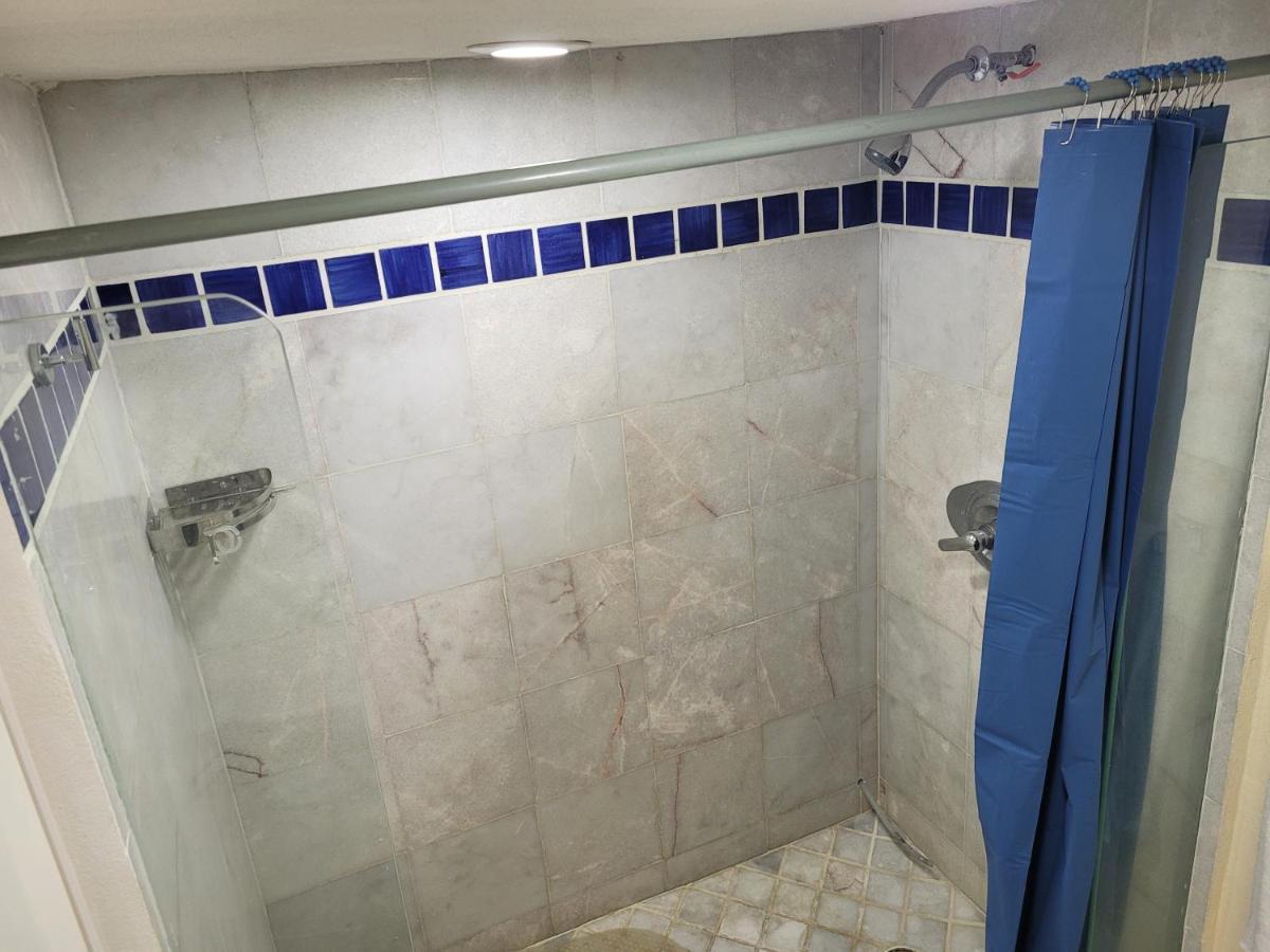 Beachfront View Condo Beside La Isla Mall 푸에르토 발라타 외부 사진