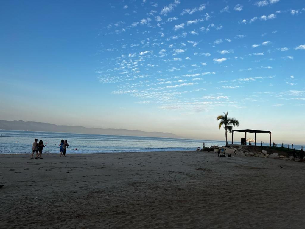 Beachfront View Condo Beside La Isla Mall 푸에르토 발라타 외부 사진