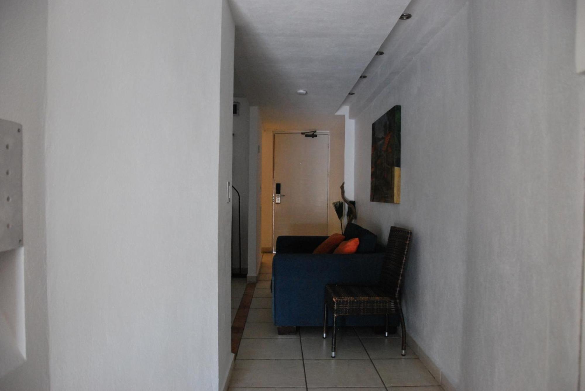 Beachfront View Condo Beside La Isla Mall 푸에르토 발라타 외부 사진